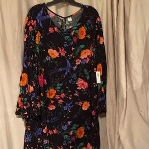 NWT,. XXL, Black Floral, Old Navy Dress Flutter sleeves